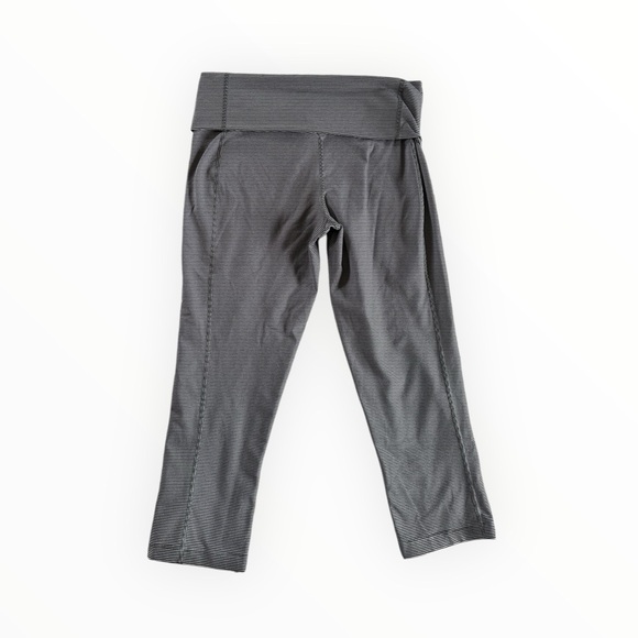 Striped Nike Dri-Fit Running Capri, Small - Picture 2 of 4